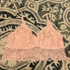 PINK Victoria’s Secret Pink Lace Bralette Size M NWOT